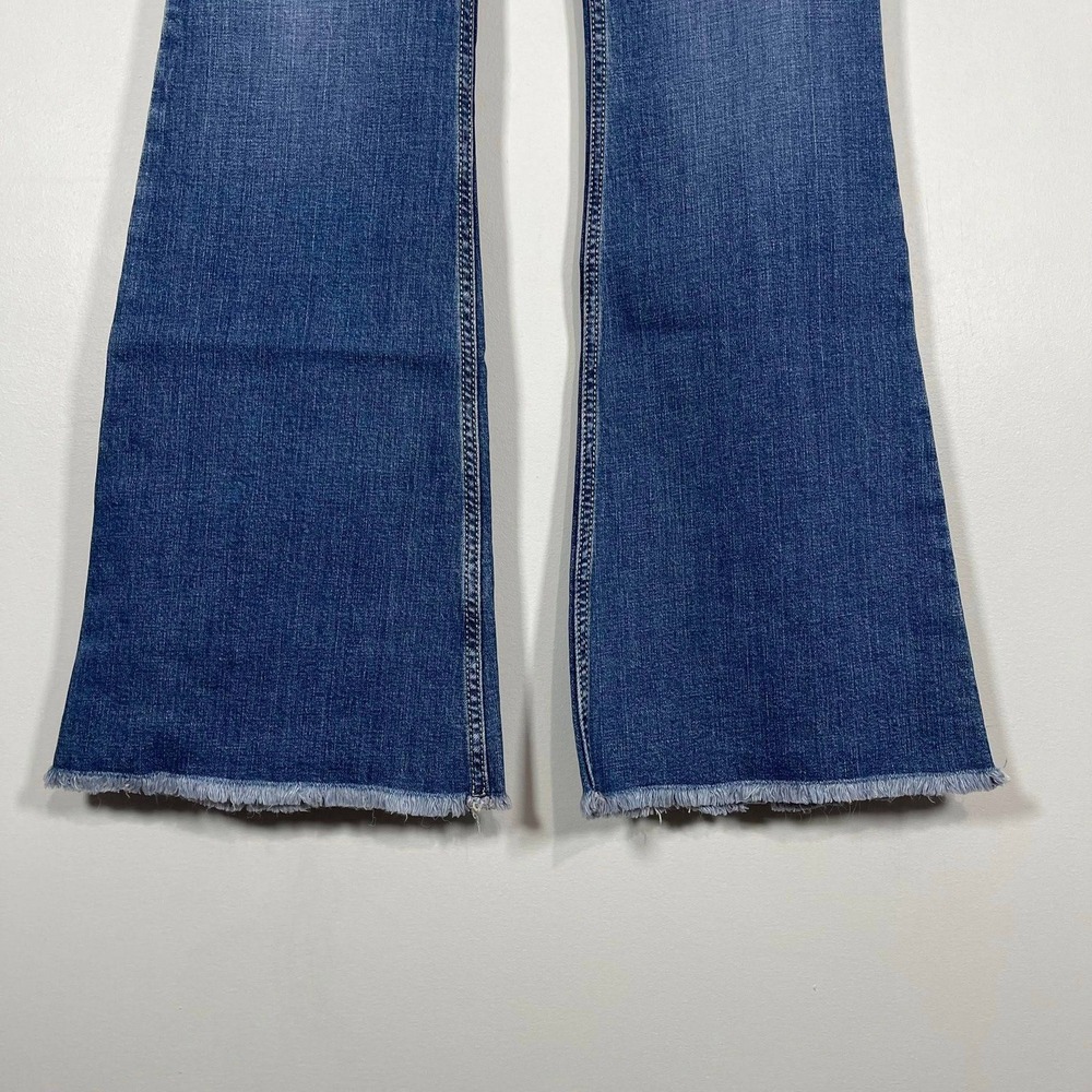 Wrangler Flare Leg Jeans 11/12 x 36 Mid Rise Medium Wash Denim Western Cowgirl‎ - Picture 7 of 9
